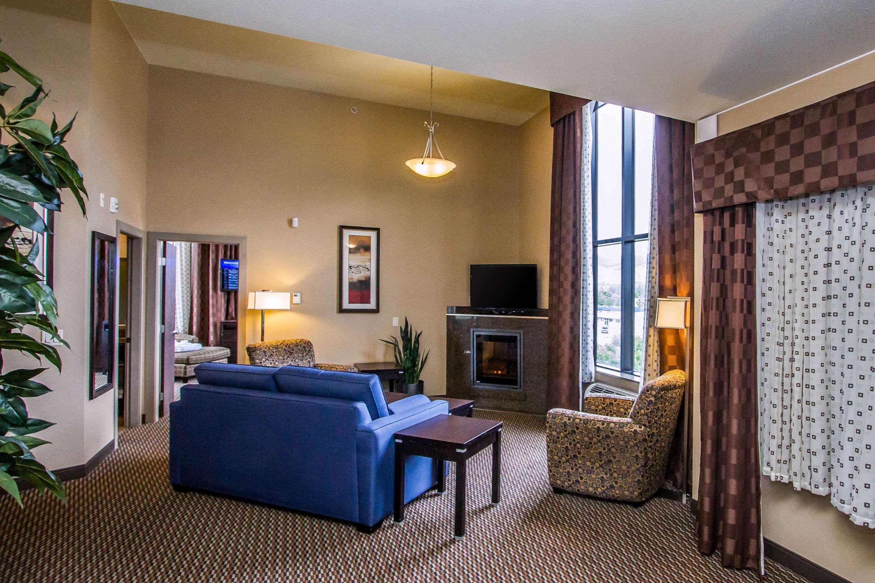Comfort Suites Kelowna Zewnętrze zdjęcie