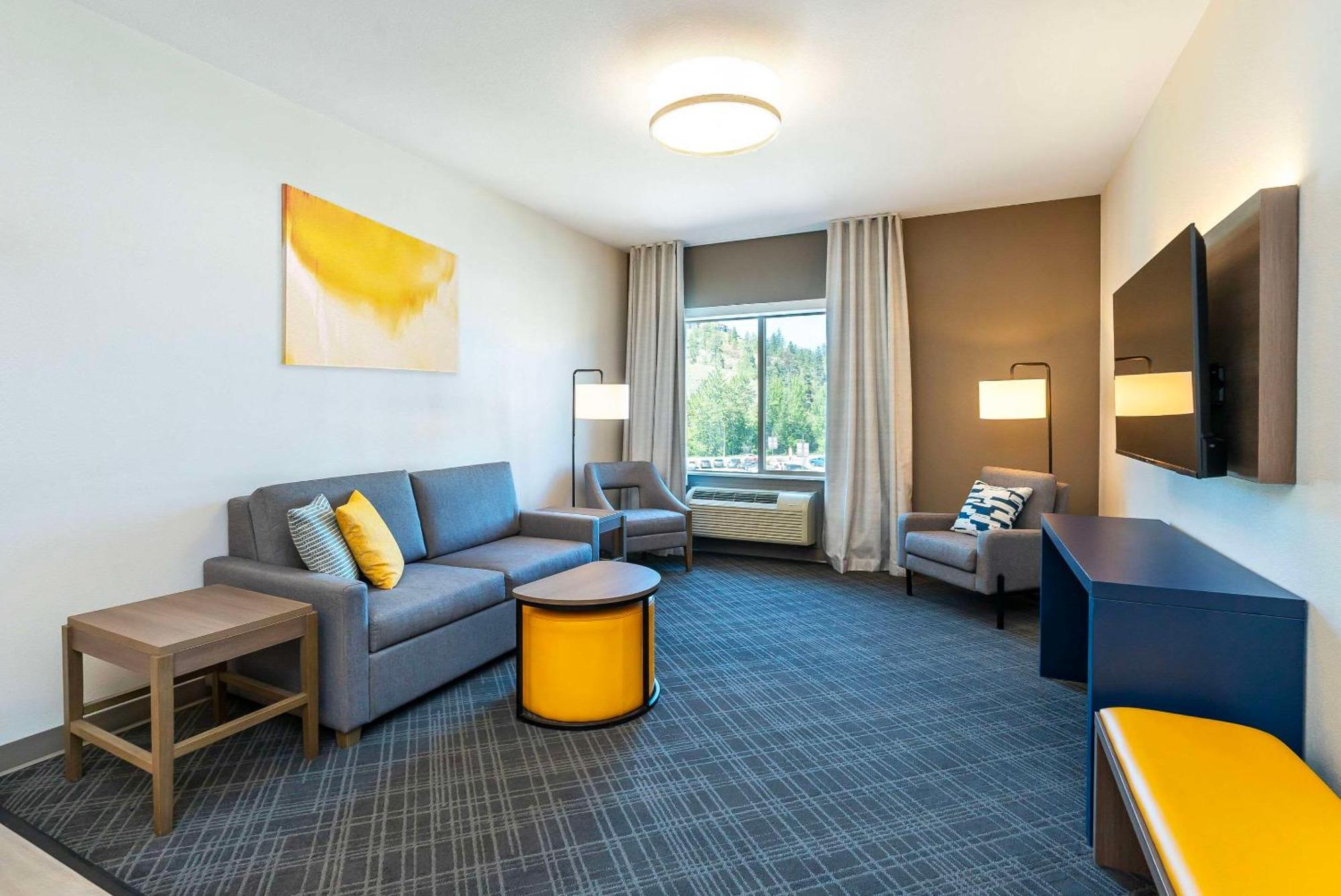 Comfort Suites Kelowna Zewnętrze zdjęcie